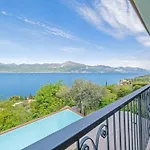 別荘 Privater Pool Und Herrlicher Seeblick By Interhome