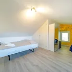 Privater Pool Und Herrlicher Seeblick By Interhome トッリ・デル・ベーナコ