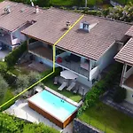 Privater Pool Und Herrlicher Seeblick By Interhome 別荘